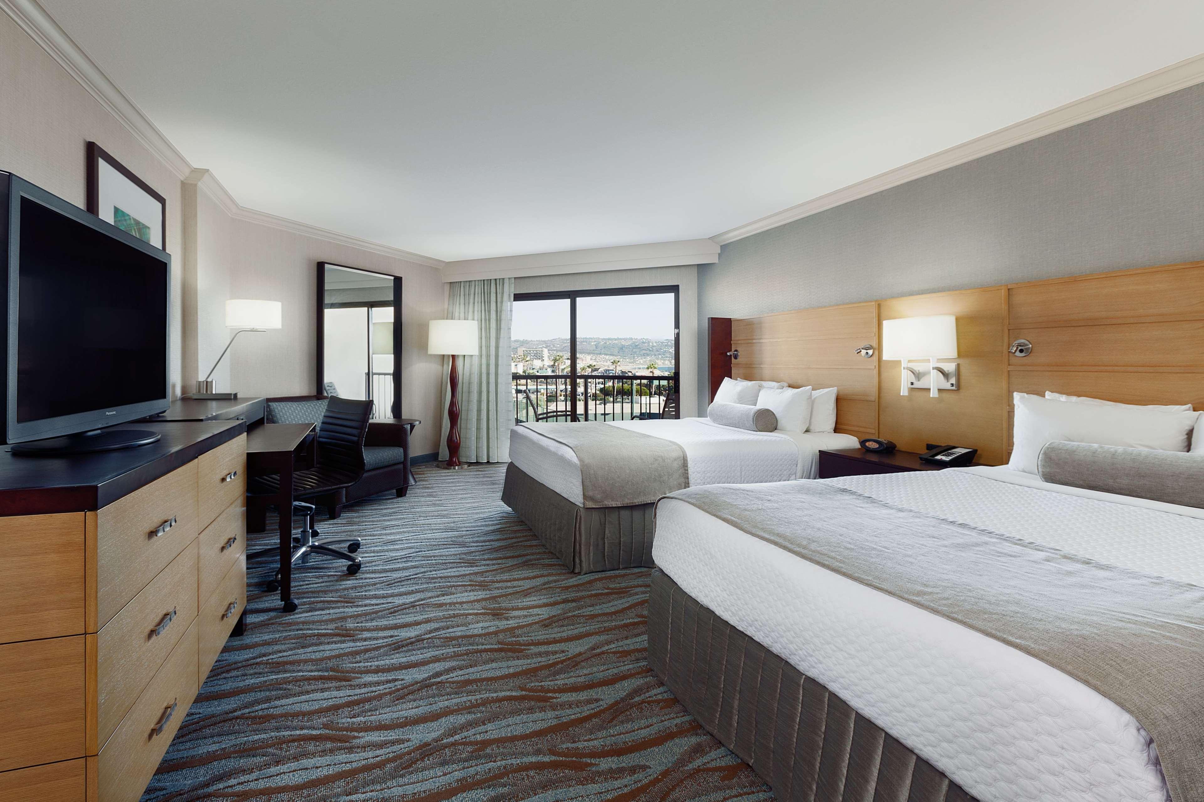 Sonesta Redondo Beach And Marina Exterior photo
